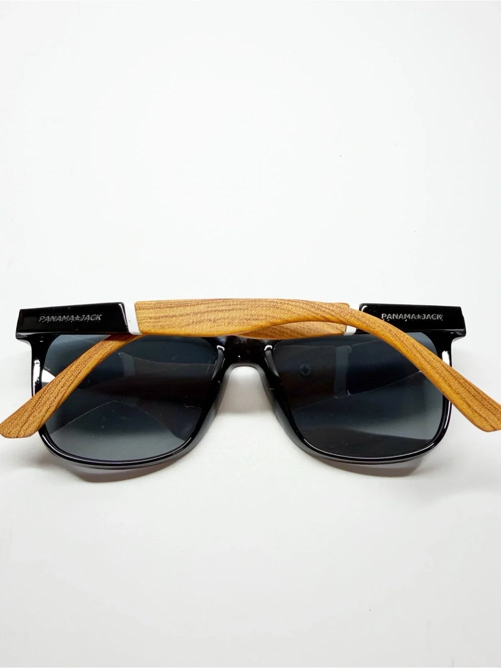 Foster Grant x Panama Jack Polarized Wood Grain Sunglasses
